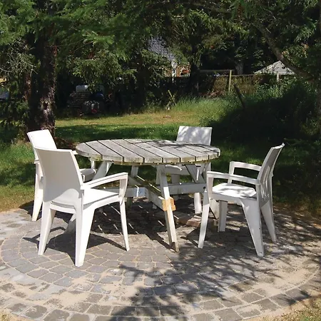 Three-bedroom In 度假居 *